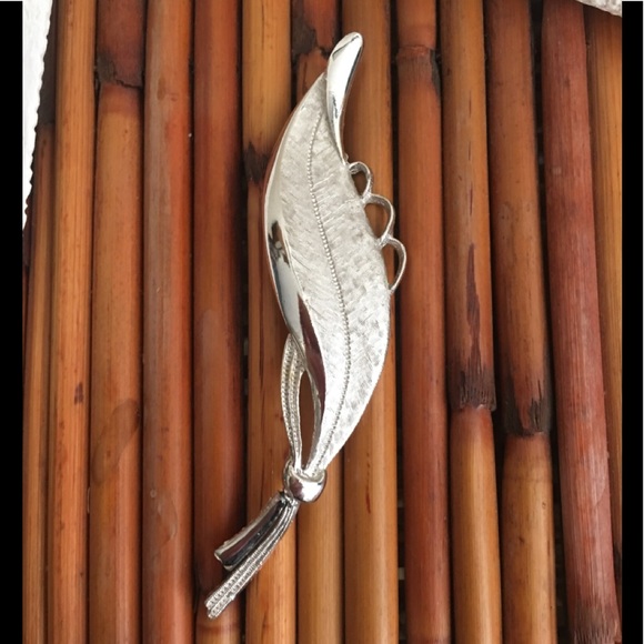 Vintage Jewelry - Vintage Unsigned Pendant/Hat pin